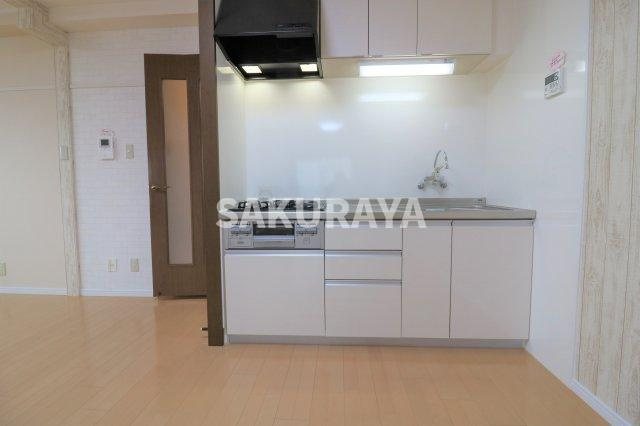 パークサイドヒルズのキッチン|現況と異なる場合がございます。