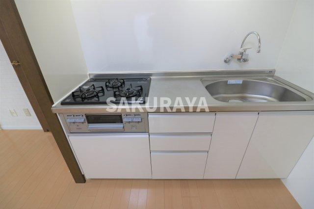 パークサイドヒルズのキッチン|現況と異なる場合がございます。