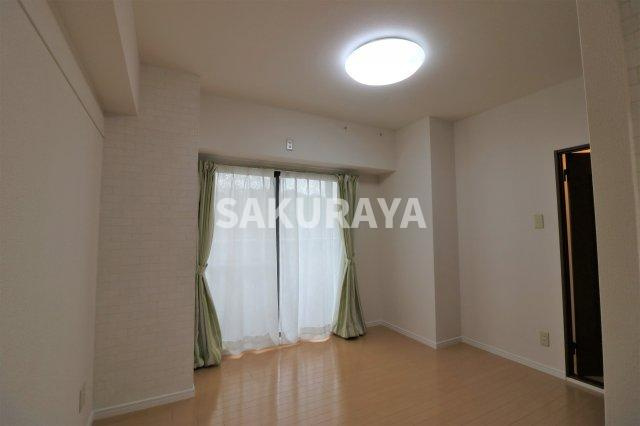 パークサイドヒルズの洋室|現況と異なる場合がございます。