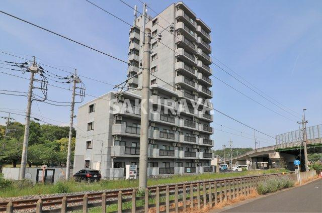 パークサイドヒルズの外観