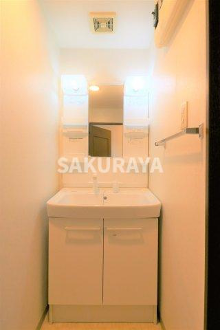 パークサイドヒルズの独立洗面台|現況と異なる場合がございます。