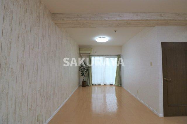 パークサイドヒルズの居間・リビング|現況と異なる場合がございます。