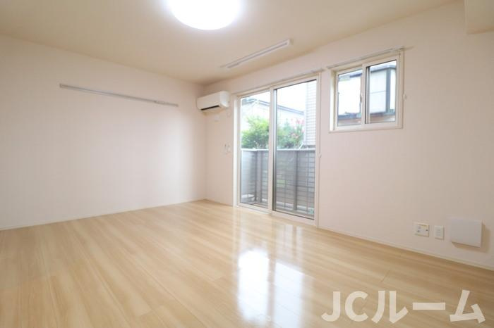 コントレイルの居間・リビング