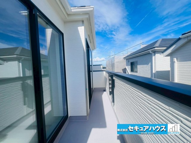 【今からご案内可能】知多郡東浦町森岡 全2棟 A号棟の前面道路含む現地写真|事前予約にて現地ご見学いただけます！お気軽にお問い合わせください♪
■株式会社　セキュアハウス■
住宅ローンに強く、知識、経験豊富なスタッフ在籍
お客様に寄り添い、ご成約後もサポート致します。