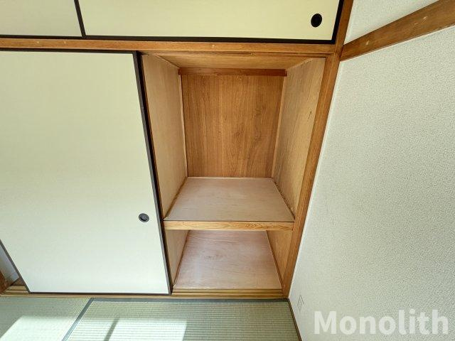 光明台６号棟の収納