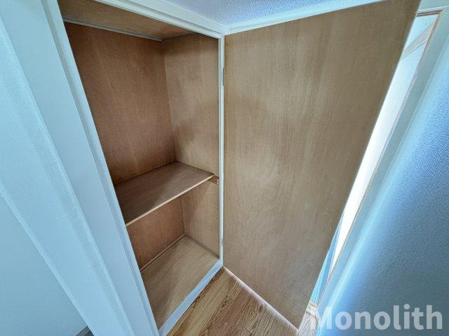 光明台６号棟の収納