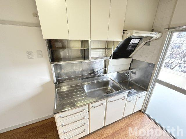 光明台６号棟のキッチン