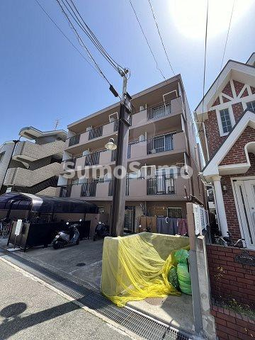 ダイドーメゾン塚口の外観