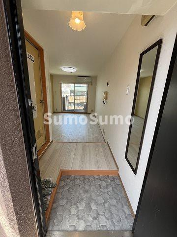 ダイドーメゾン塚口の玄関