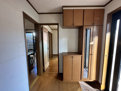【玄関】 | 清瀬市下宿　全居室6帖の4LDK！