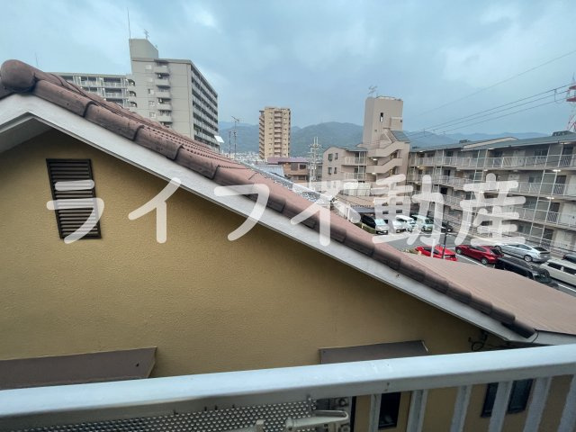 メゾン大和枚岡のバルコニー|開放的で明るい空間を演出してくれるバルコニーです