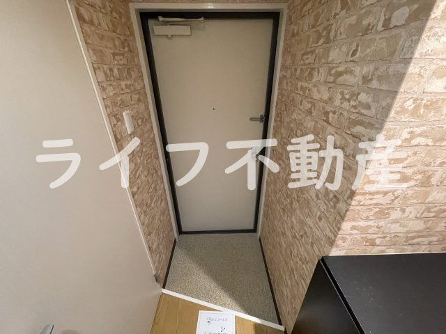 メゾン大和枚岡の玄関|きれいな玄関です