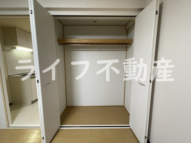 メゾン大和枚岡の収納|大きなものも収納できそうです