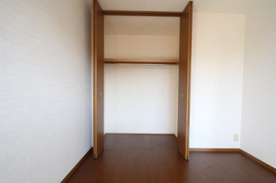 【洋室】 | パークハイム皿山 C棟 | 収納/洋室/6帖