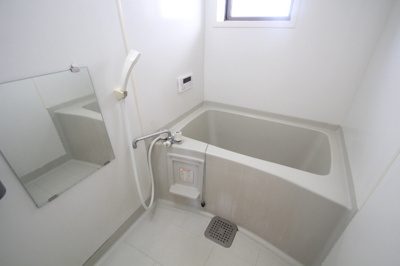 【浴室】 | パークハイム皿山 C棟 | 浴室/追い炊き機能付き