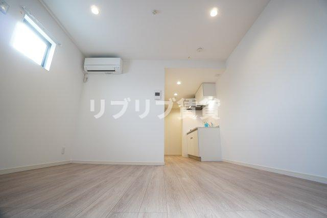 robot home寒川町の居間・リビング