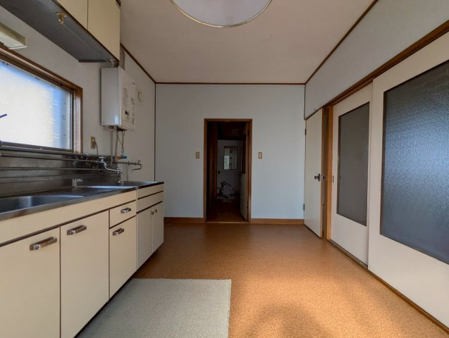 武佐1丁目　中古住宅の居間・リビング