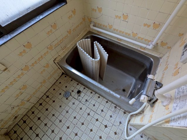 武佐1丁目　中古住宅の浴室