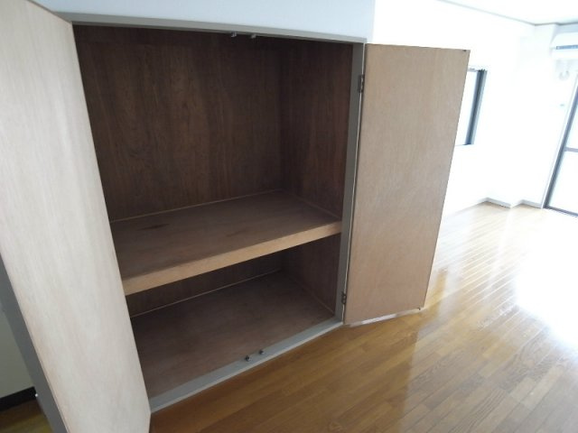 兼山マンションの収納