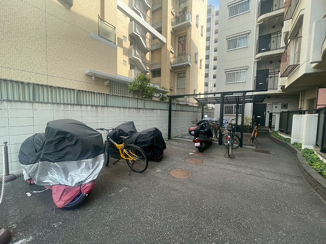 サンキライフ白遙の駐車場