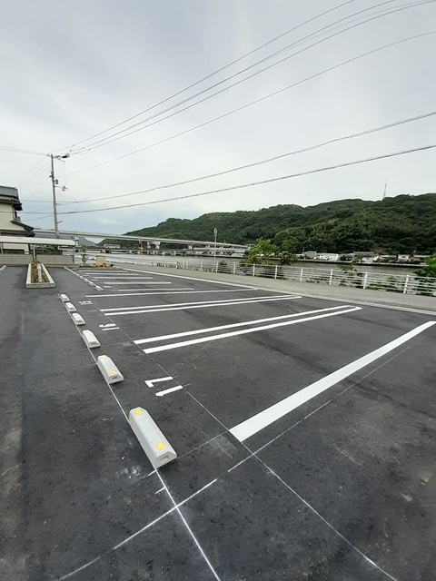 プロムナードⅡの駐車場|駐車場
