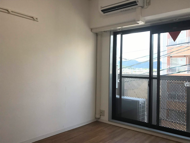 レ・タン・ドゥ・ラ・メール・ＣＫＶの洋室