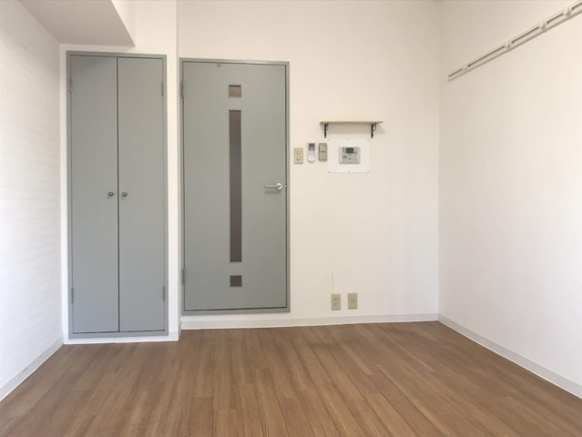 レ・タン・ドゥ・ラ・メール・ＣＫＶの洋室