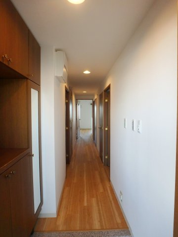 芦屋ハイタウンの玄関