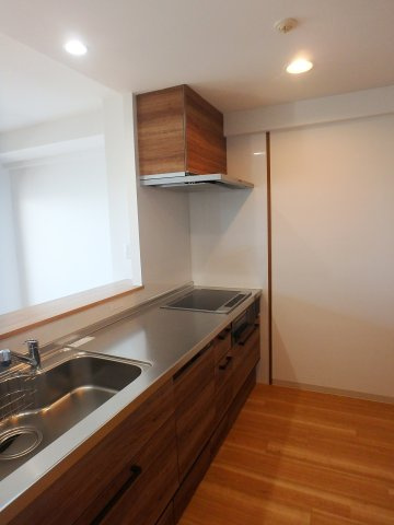 芦屋ハイタウンのキッチン|食器洗い乾燥機付き