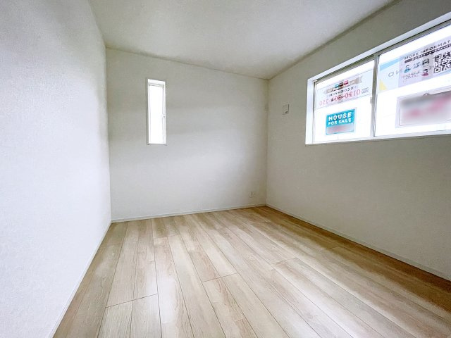 新築戸建・建売　大田原市富士見第2　Cradle Garden　全3棟の洋室|6帖の洋室は2面採光でたっぷりと日差しが入り明るいお部屋です！