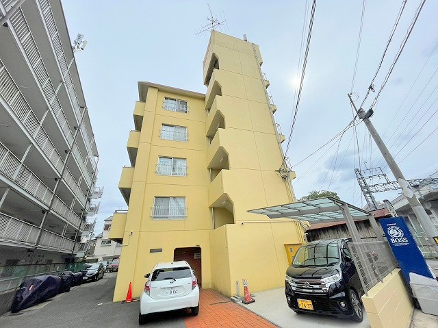 コーポくにじまの外観