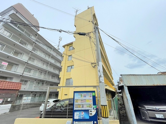 コーポくにじまの外観