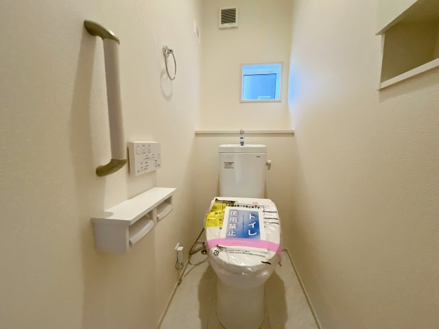 深谷市上柴町西5丁目　新築戸建　のトイレ