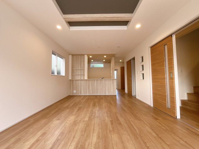 深谷市上柴町西5丁目　新築戸建　の居間・リビング