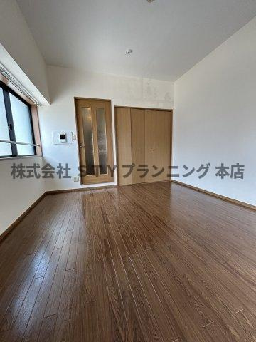 仲介手数料０円！フローラ98の居間・リビング