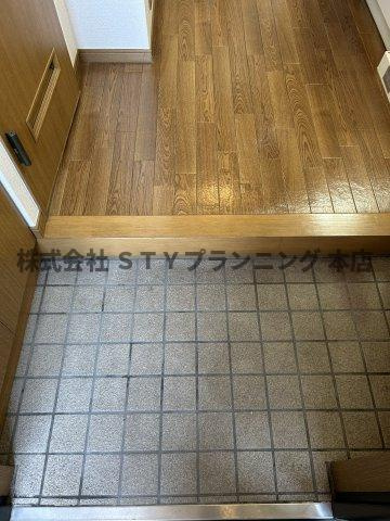 仲介手数料０円！フローラ98の玄関