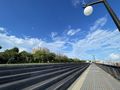 【その他】 | 西宮マリナパークシティ・港のまちハーバーヴィラ南棟 | バルコニー側のヨットハーバーより撮影