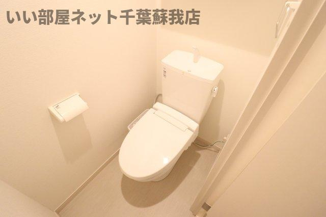 リブリ・MYU市原のトイレ|落ち着いた色調のトイレです