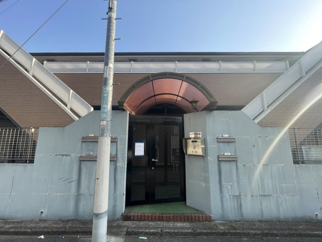 ハウス松園のエントランス|エントランスです