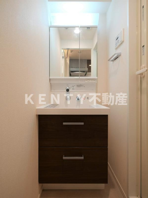 【洗面所】 | ハーモニーレジデンス川崎#002 | 明るい洗面所です