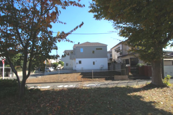 【外観】 | 【FIT】小平上水新町３期 | 全居室二面採光の為、暖かい光が降り注ぎます！