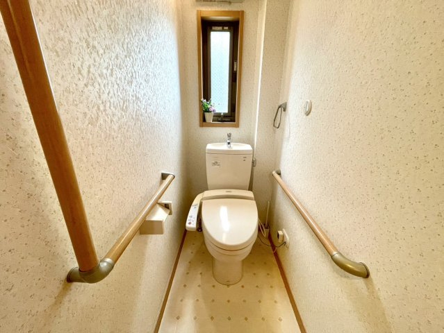 千種区東千種台戸建のトイレ|1階トイレ