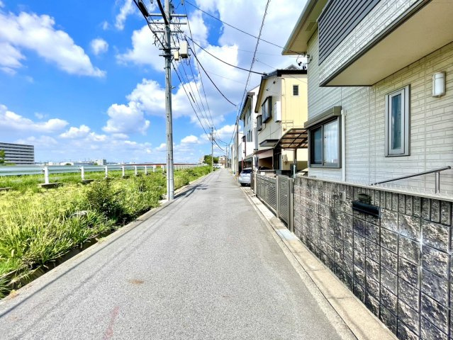 千種区東千種台戸建の前面道路含む現地写真|前面道路幅員約4.5m
