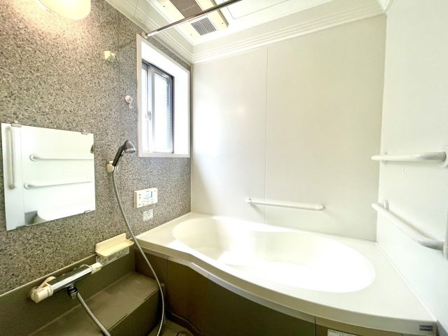 千種区東千種台戸建の浴室|浴室