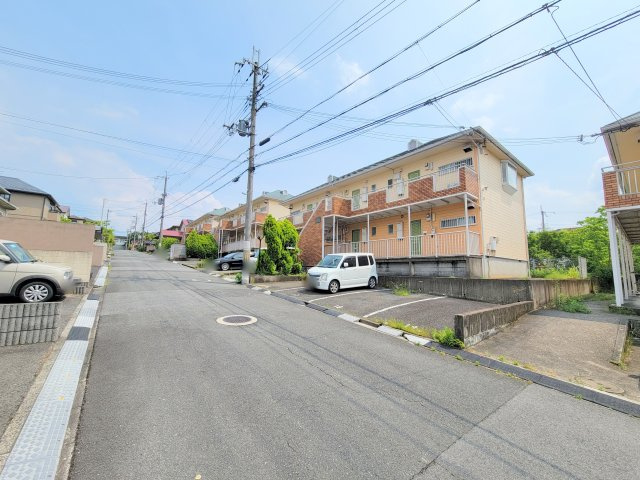 グランディーナ左京の外観