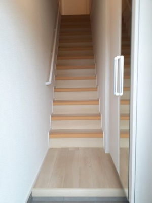 【玄関】 | エスポワールＭ | 落ち着いた玄関です