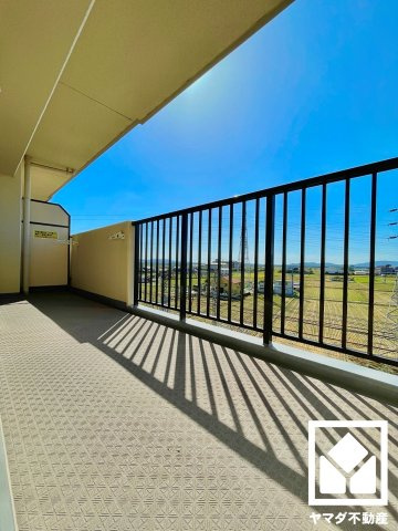 アドリーム伏見向島のバルコニー