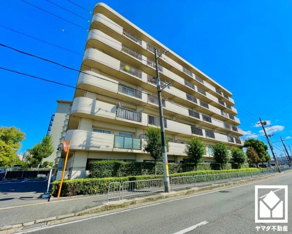 アドリーム伏見向島の外観