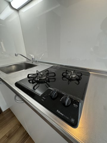 岩出市山のアパートのキッチン