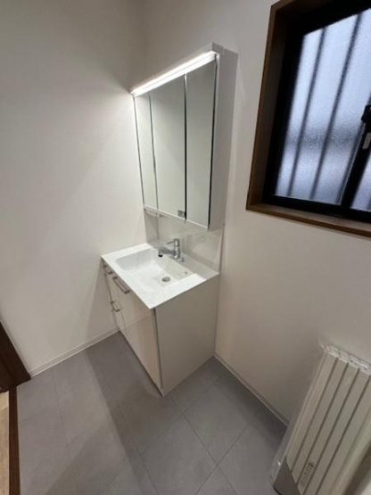 【独立洗面台】